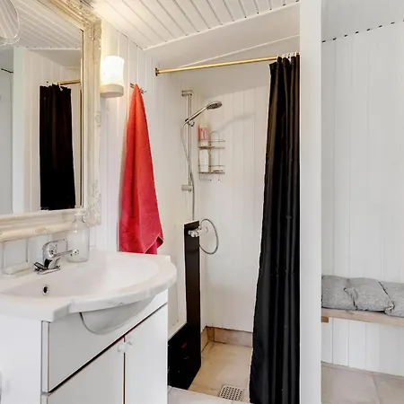 Stunning In Sydals With Wifi Feriehus Skovmose